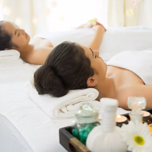 Traditional and Hot stone massage at Pebble & Fins