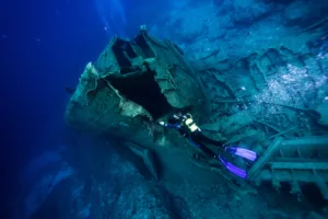 wreck diving - Bali Dive Resort